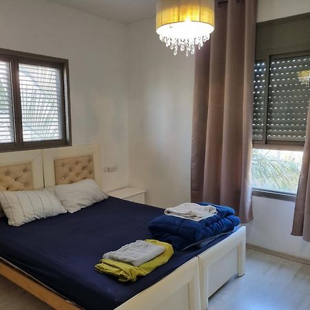 Turdeluxe Company Large 4 Bedroom Apartement In Central Rehovot Ngoại thất bức ảnh