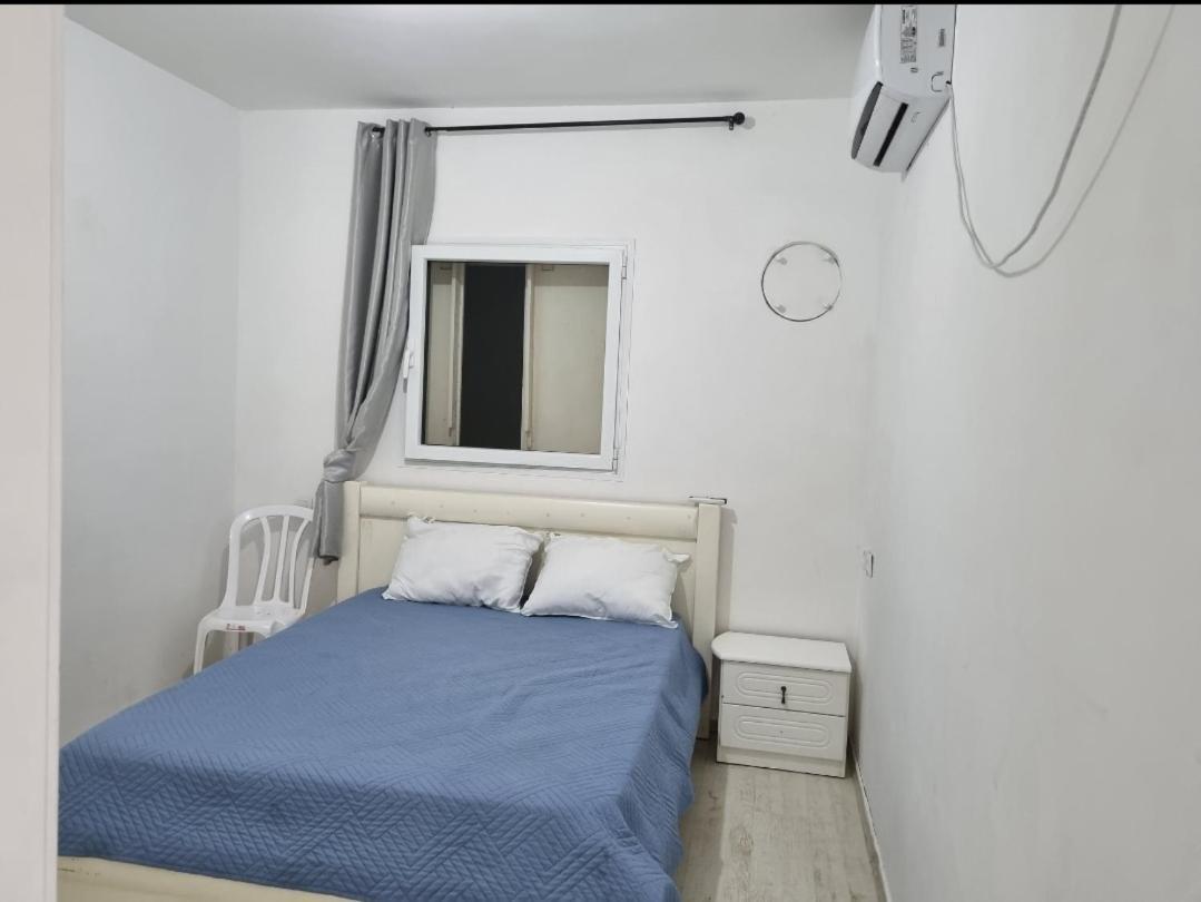 Turdeluxe Company Large 4 Bedroom Apartement In Central Rehovot Ngoại thất bức ảnh