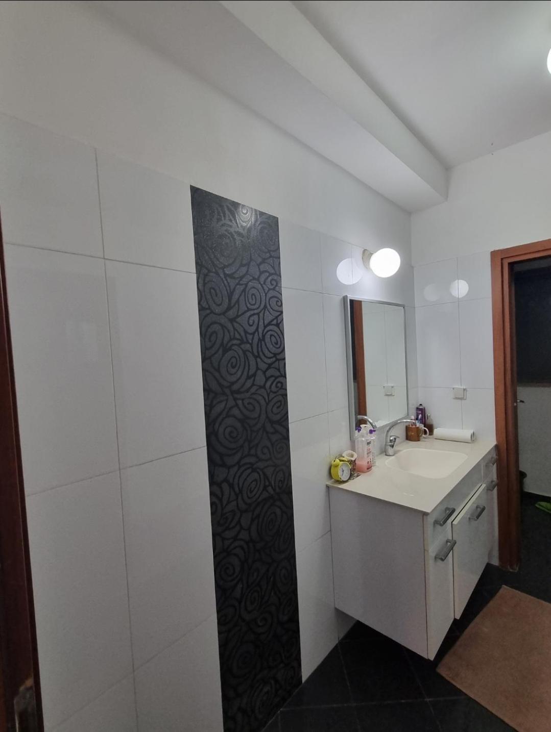 Turdeluxe Company Large 4 Bedroom Apartement In Central Rehovot Ngoại thất bức ảnh