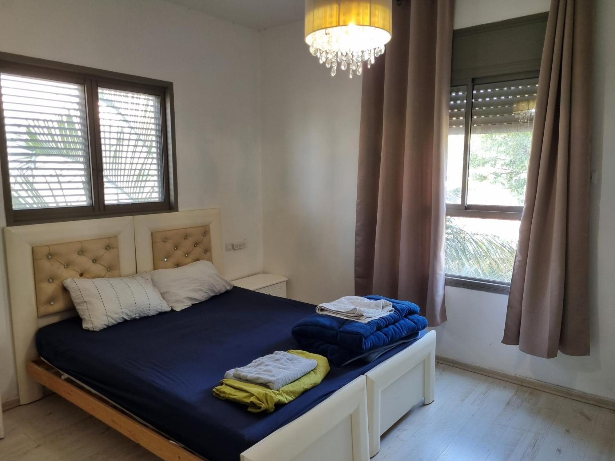 Turdeluxe Company Large 4 Bedroom Apartement In Central Rehovot Ngoại thất bức ảnh